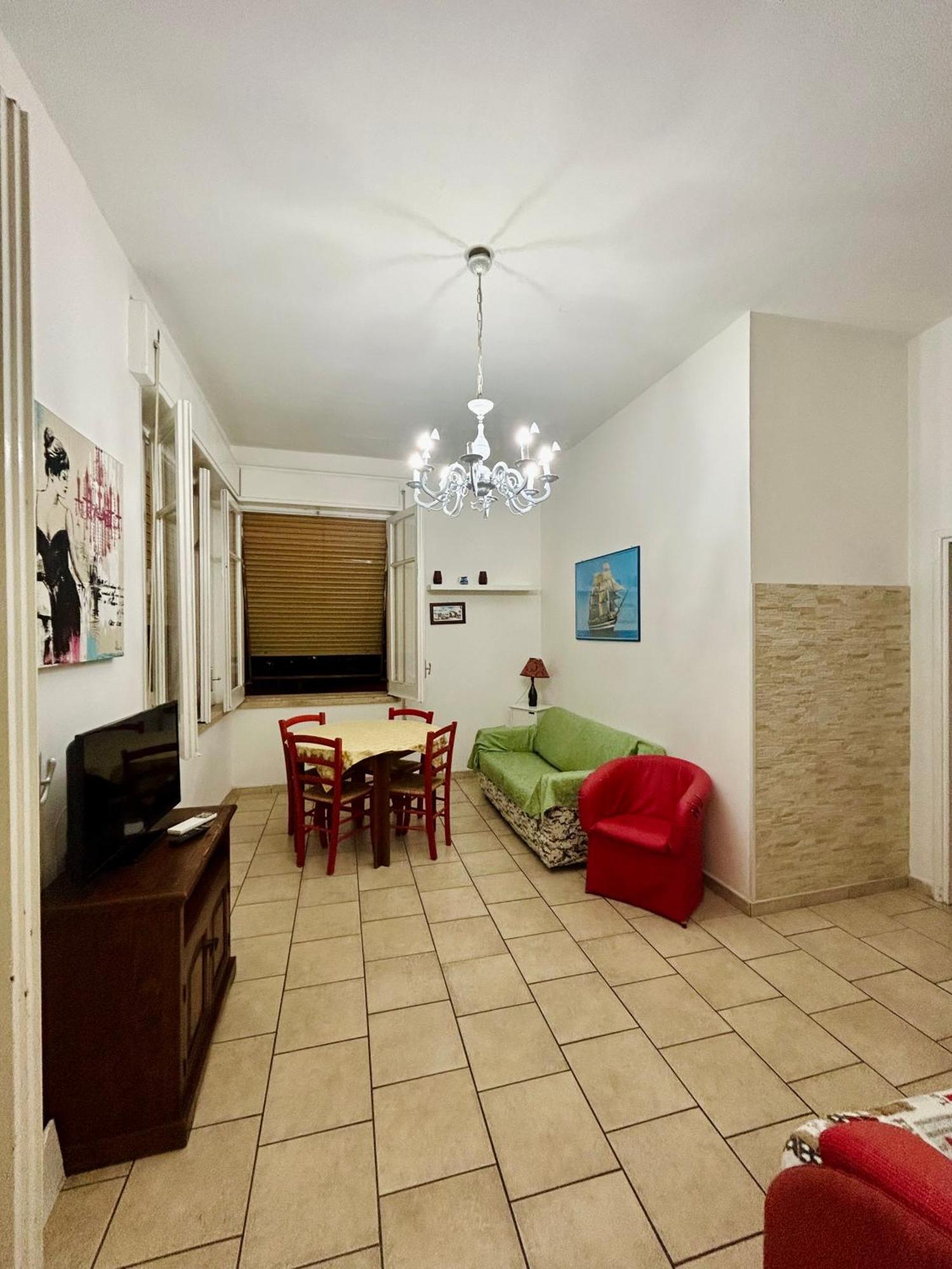 Holiday House Maurizio Formia Exterior photo